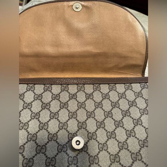GUCCI GG Supreme Leather Trim Clutch with Dust Bag, Luxury Posh Party Host Pick - Picture 5 of 16